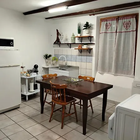 Il Ginepro Apartment *